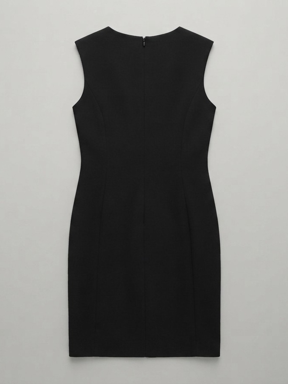 Calvin Klein Vintage Black Sleeveless Midi Sheath Dress with Gold Chain Detail - Picture 5 of 5